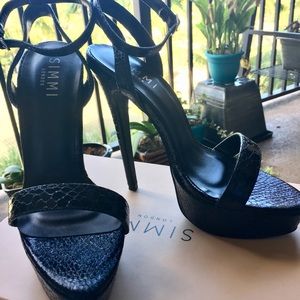 New NEVER Been Worn Stiletto Platform Heel